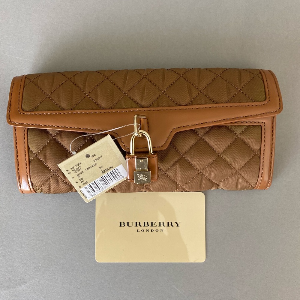 NWT Burberry leather quilted brown/ gold wallet